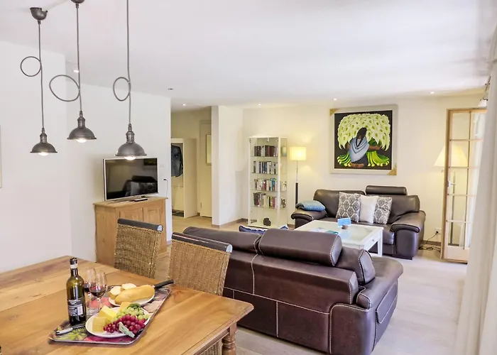 Smaragd-1 By Interhome Apartment Grindelwald